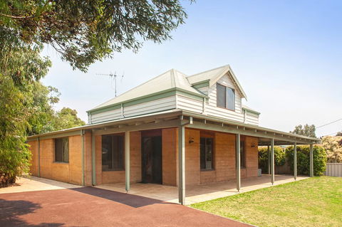 Our Casita - Nelsons Bay Accommodation 0