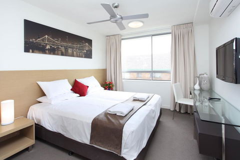 PA Apartments - Accommodation Nelson Bay 1
