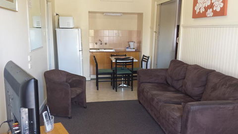 Paddle Steamer Motel - Accommodation Nelson Bay 1