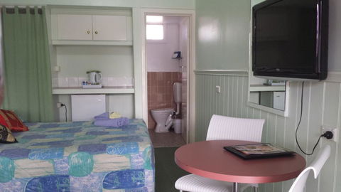 Paddle Steamer Motel - Accommodation Nelson Bay 2