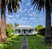 Palm Cottage - Pet Friendly Victorian Cottage - Accommodation Nelson Bay