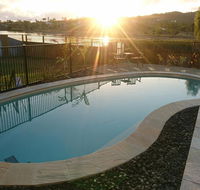 Palm Lakeside Holiday Home - Bowen Whitsundays Queensland - Accommodation Nelson Bay