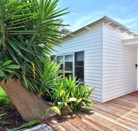 Palm Oasis - family friendly accommodation just a short walk to werri beach - Accommodation Nelson Bay