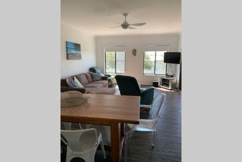 Pandanus - Nelsons Bay Accommodation 3