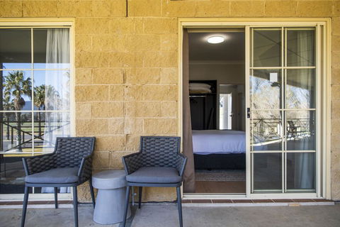 Parklands Resort & Conference Centre - Accommodation Nelson Bay 1