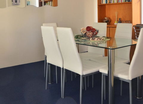 Parkview, Unit 16, 11 Catalina Close - Accommodation Nelson Bay 3