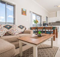 PEACEFUL 2Kingbed RootyHill Townhouse near Station - Accommodation Nelson Bay