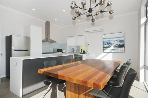 Peaceful Ridge Resort - Accommodation Nelson Bay 1