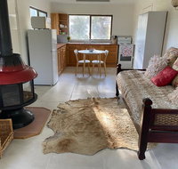 Pear Tree Cottage at Amiens - Accommodation Nelson Bay