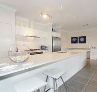 Penguin 4 Bedroom House by Shoalwater Executive Homes - Accommodation Nelson Bay