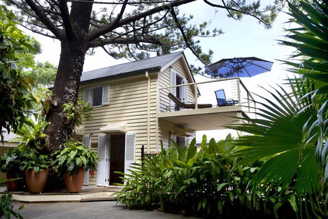 Port Douglas Cottage & Lodge - Accommodation Nelson Bay 0