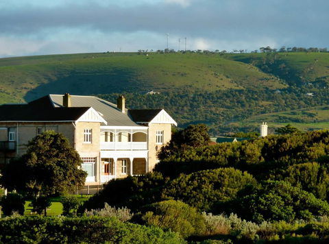 Port Elliot Beach House YHA - Accommodation Nelson Bay 0
