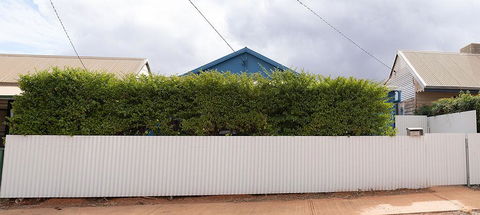 Prospectors Carriage House - Nelsons Bay Accommodation 1