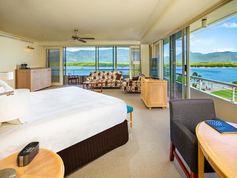 Pullman Reef Hotel Casino - Accommodation Nelson Bay 2