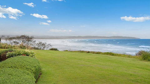 Quarterdeck 18 -WiFi - Accommodation Nelson Bay 1