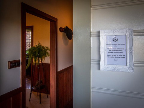 Queen Bee Cottage, Milton - Accommodation Nelson Bay 3
