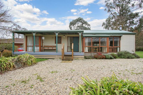 R & R In Bright - Short Walk To Town - Accommodation Nelson Bay 2