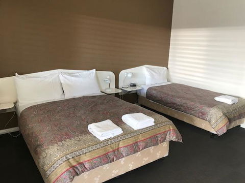 RAILWAY HOTEL MOTEL - Accommodation Nelson Bay 2