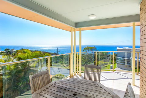 Rainbow Views - Rainbow Beach, Stunning Ocean Views And A Swimming Pool - Accommodation Nelson Bay 0