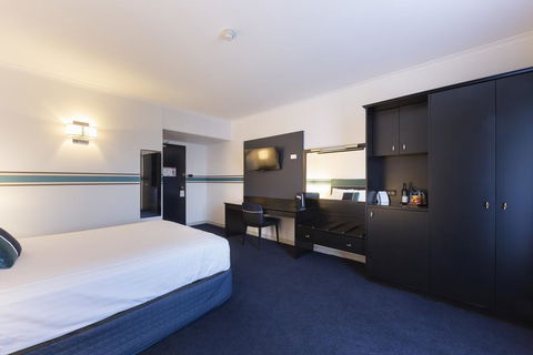 Ramada Diplomat Canberra - Accommodation Nelson Bay 2