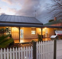 Rawson's Retreat - Five Bedroom Home - Walk CBD - Includes Breakfast - Accommodation Nelson Bay