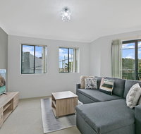 REDFERN 3 BEDROOM APARTMENT FREE PARKING WALK TO CENTRAL STATION NRE187 - Accommodation Nelson Bay