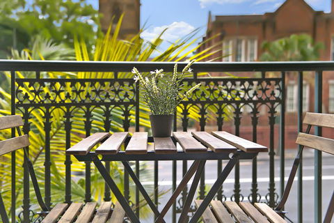 REDFERN 3 BEDROOM APARTMENT FREE PARKING WALK TO CENTRAL STATION NRE187 - Accommodation Nelson Bay 1