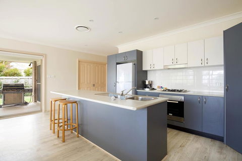 Refresham - Nelson Bay Accommodation.com 3