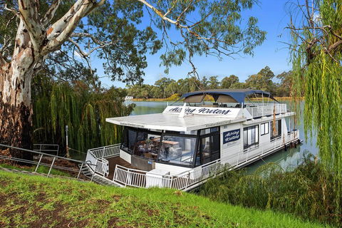 Renmark River Villas And Boats & Bedzzz - Nelsons Bay Accommodation 1