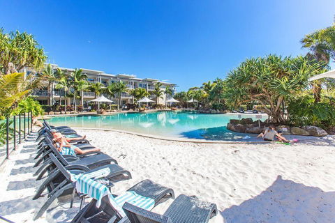 RESORT & SPA WITH PRIVATE PLUNGE POOL 7008/09 - Accommodation Nelson Bay 0