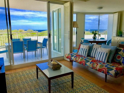 RESORT OCEAN FRONT SUITE 2222 - Accommodation Nelson Bay 0
