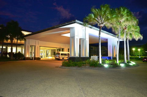 RESORT ON THE BEACH 2214/2215 - Accommodation Nelson Bay 3