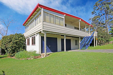 REST ASHORE At MOLLYMOOK - Accommodation Nelson Bay 2