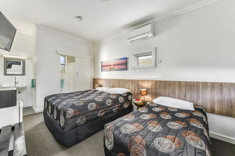 Rest Motels - Accommodation Nelson Bay 2