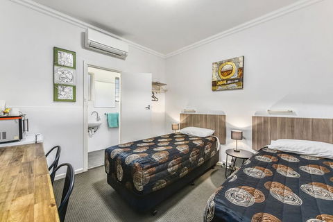 Rest Motels - Accommodation Nelson Bay 3