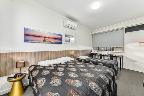 Rest Motels - Accommodation Nelson Bay 1