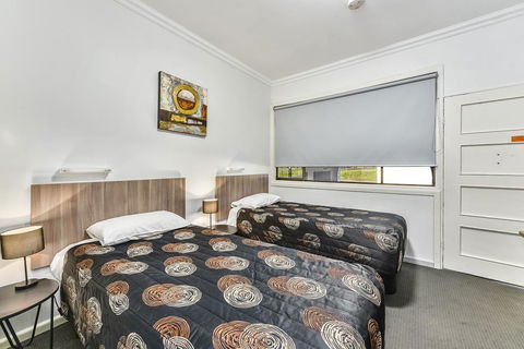 Rest Motels - Accommodation Nelson Bay 0