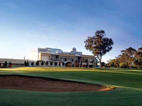 Rich River Golf Club Resort - Accommodation Nelson Bay 1