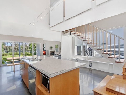 Riverend Regent - Accommodation Nelson Bay 3