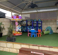 Riverside Hotel - Accommodation Nelson Bay