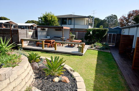 Riverside Ocean Grove - Accommodation Nelson Bay 1