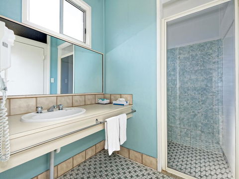 Riviera Motel Bundaberg - Accommodation Nelson Bay 3
