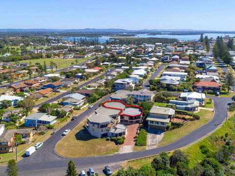 Romiaka 8 - Views Over The Pippi Beach - Accommodation Nelson Bay 2