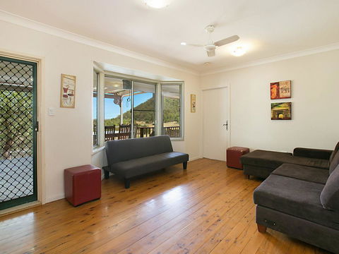 Rosa House In Broke, 4br House In Walking Distance To Cellar Doors - Accommodation Nelson Bay 3