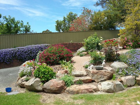 Rose Cottage - Nelsons Bay Accommodation 3