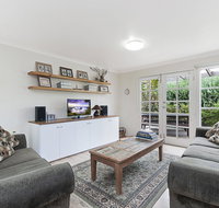 Rossanna - Accommodation Nelson Bay