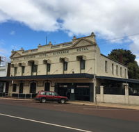 Royal Exchange Hotel - Accommodation Nelson Bay