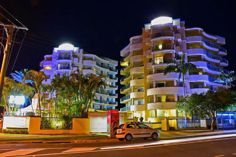 Royal Pacific Resort - Accommodation Nelson Bay 2