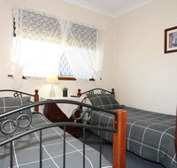 Safety Bay Guest House - Accommodation Nelson Bay