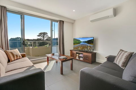 Salt Five Apartment Sorrento - Main Street Location - Accommodation Nelson Bay 1